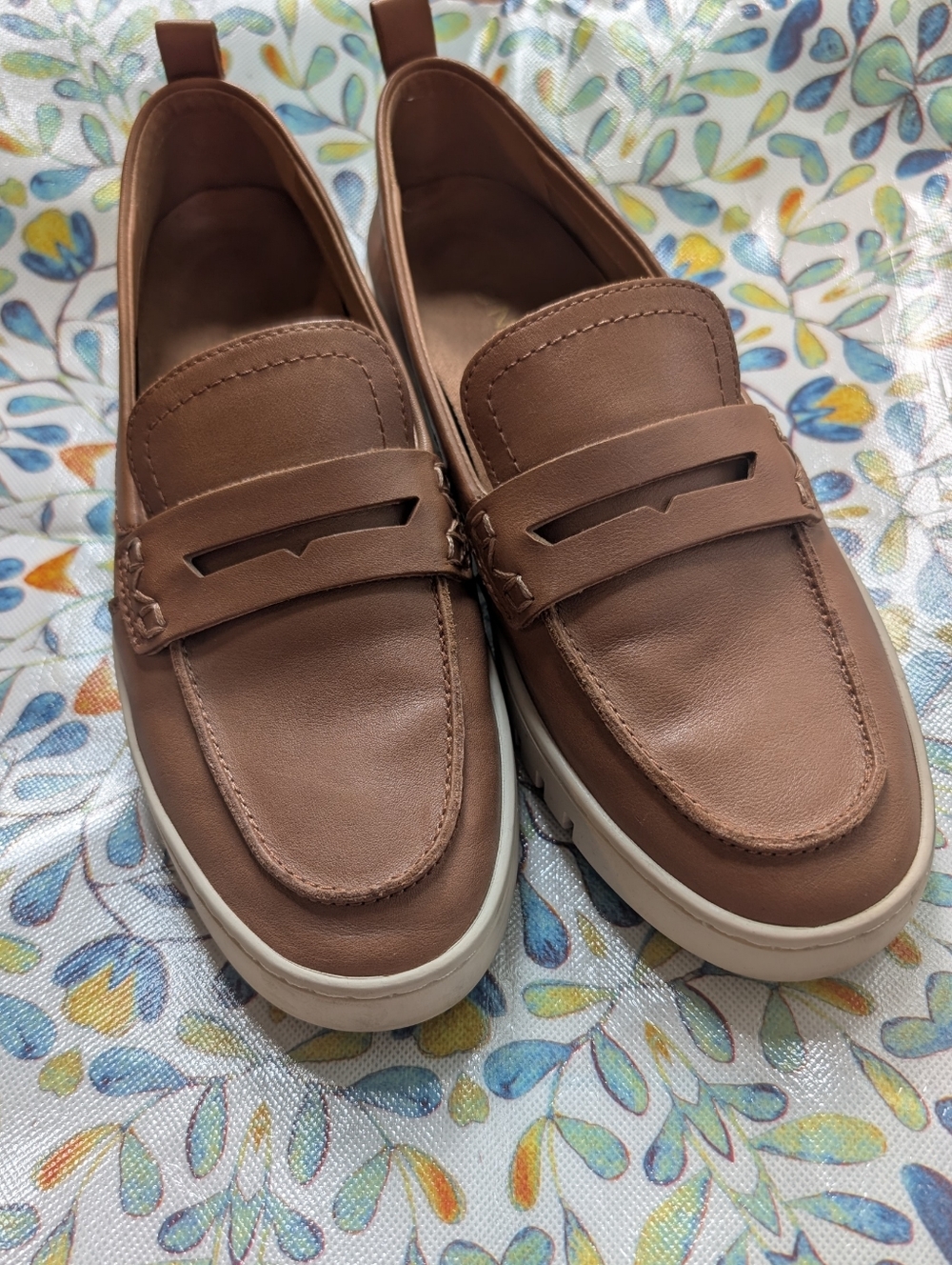 Vionic Uptown Loafer Camel Size 8